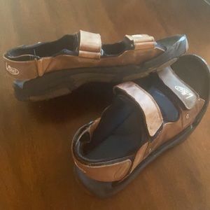 Bite Golf Sandals